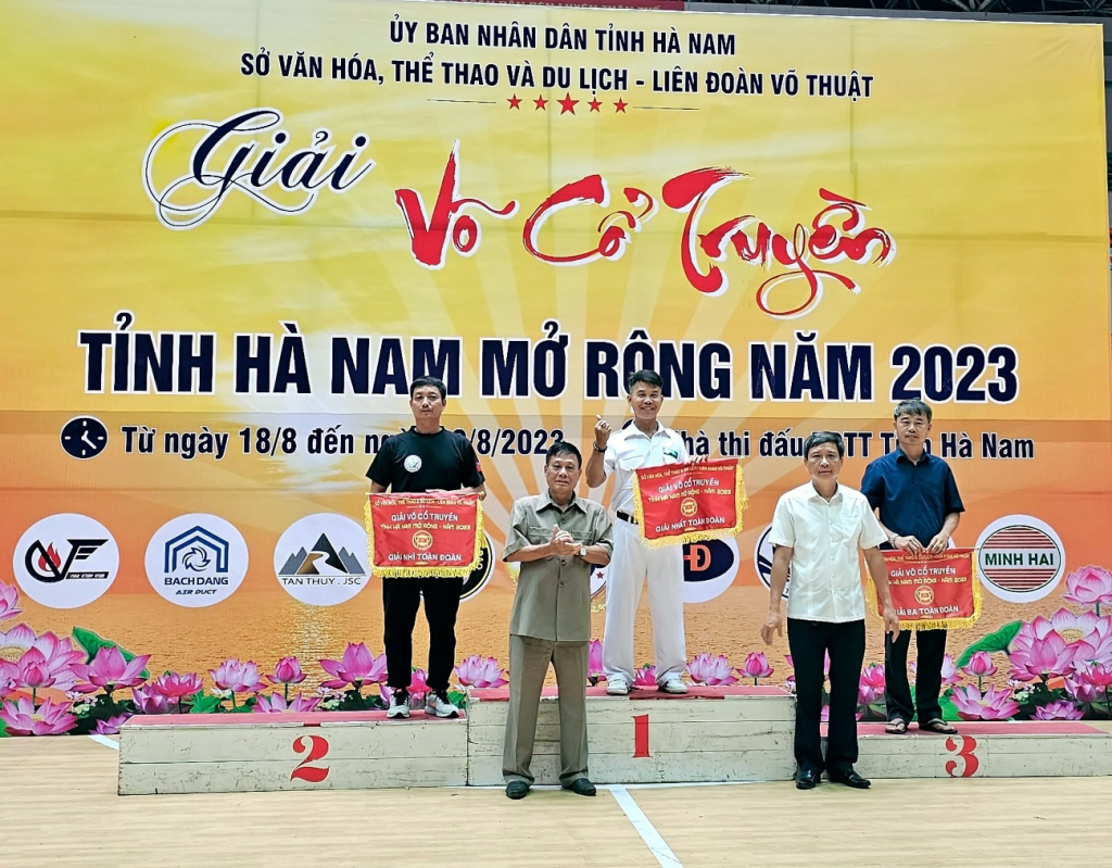 Đoàn vận động viên tỉnh Hưng Yên giành giải nhất toàn đoàn tại Giải Võ thuật cổ truyền tỉnh Hà Nam mở rộng năm 2023