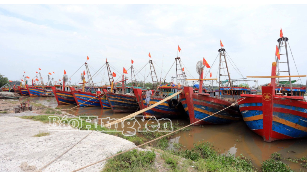 Không chủ quan, lơ là trong phòng, chống bão số 3