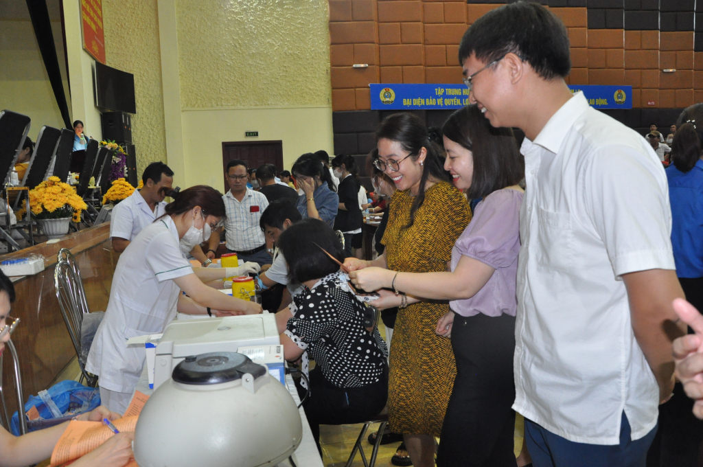 Hiến máu tình nguyện – Kết nối yêu thương và sự sống