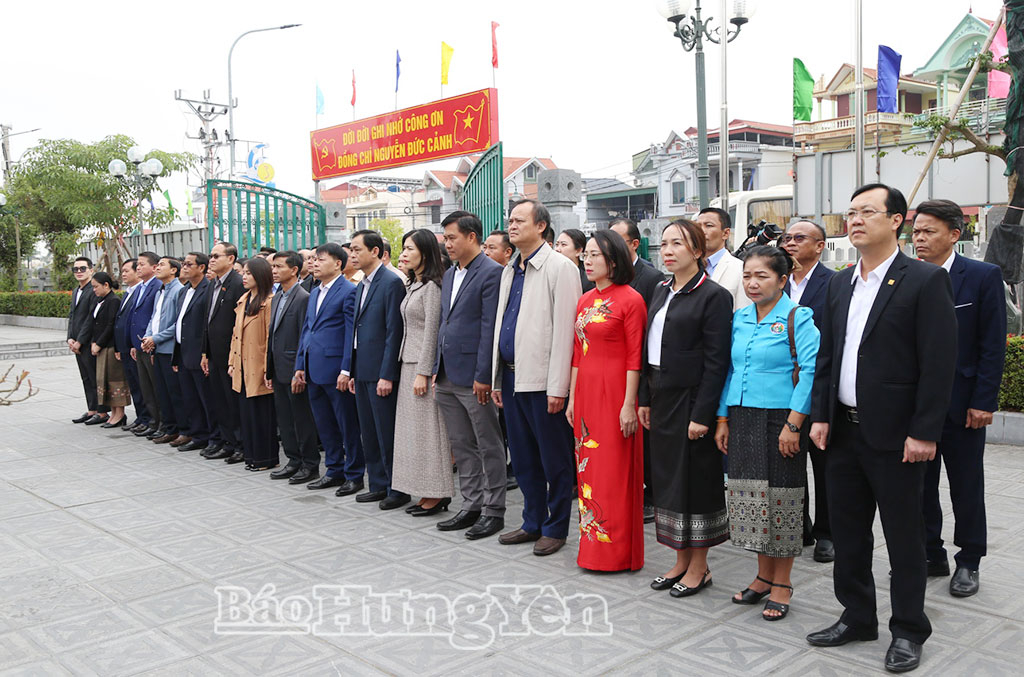 Đoàn học viên cán bộ Đảng Nhân dân Cách mạng Lào tham quan thực tế tại xã Thái Thụy