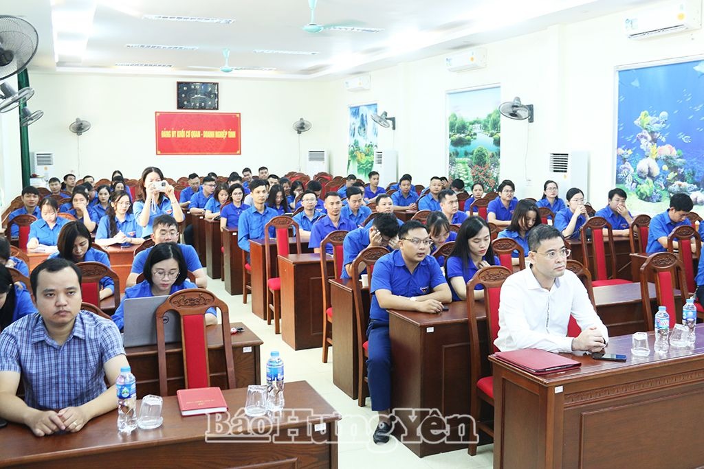 Tập huấn cho hơn 100 cán bộ Đoàn thuộc Đoàn khối Cơ quan – Doanh nghiệp tỉnh