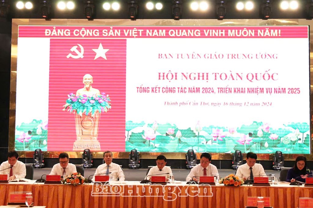 Hội nghị toàn quốc tổng kết công tác tham mưu cấp ủy xây dựng Đảng về chính trị, tư tưởng, đạo đức và các lĩnh vực tuyên giáo năm 2024, triển khai nhiệm vụ năm 2025
