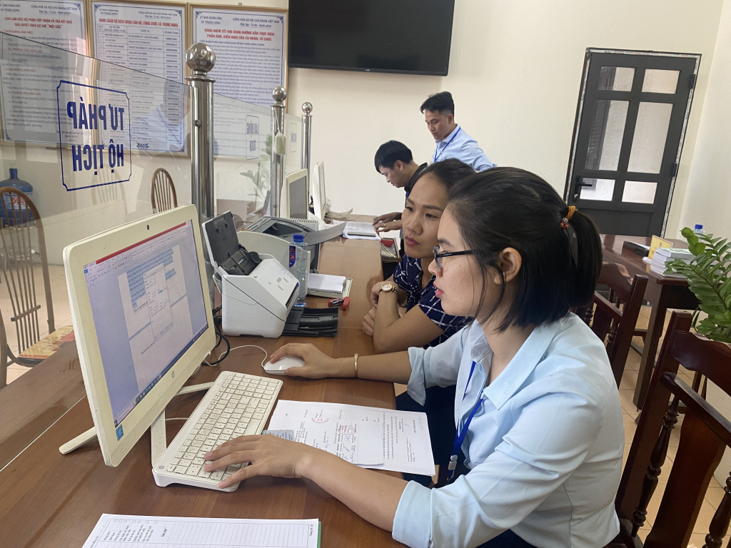 Yên Mỹ Đẩy mạnh cung cấp và sử dụng dịch vụ công trực tuyến