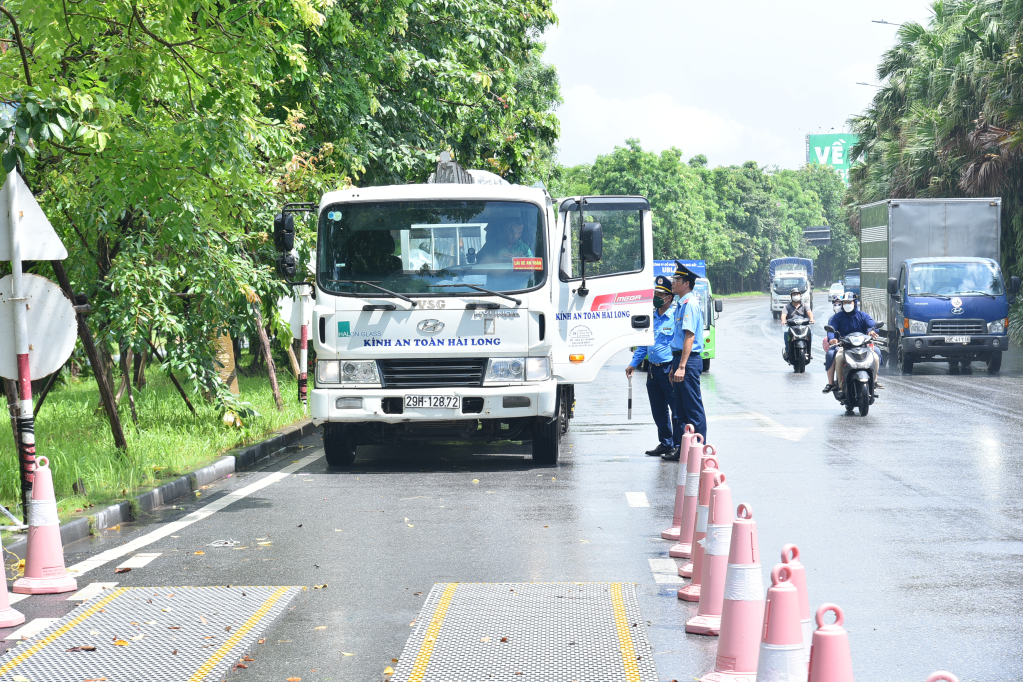 Thanh tra, kiểm tra bảo đảm an toàn giao thông