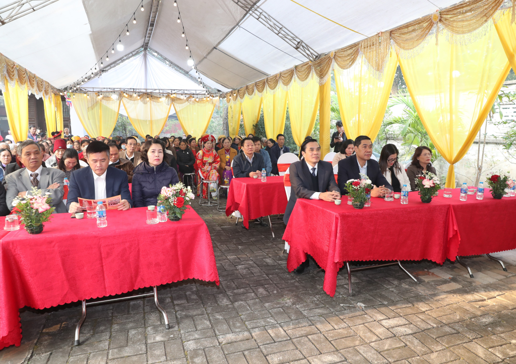 Khai mạc lễ hội truyền thống Đền Mây năm 2023