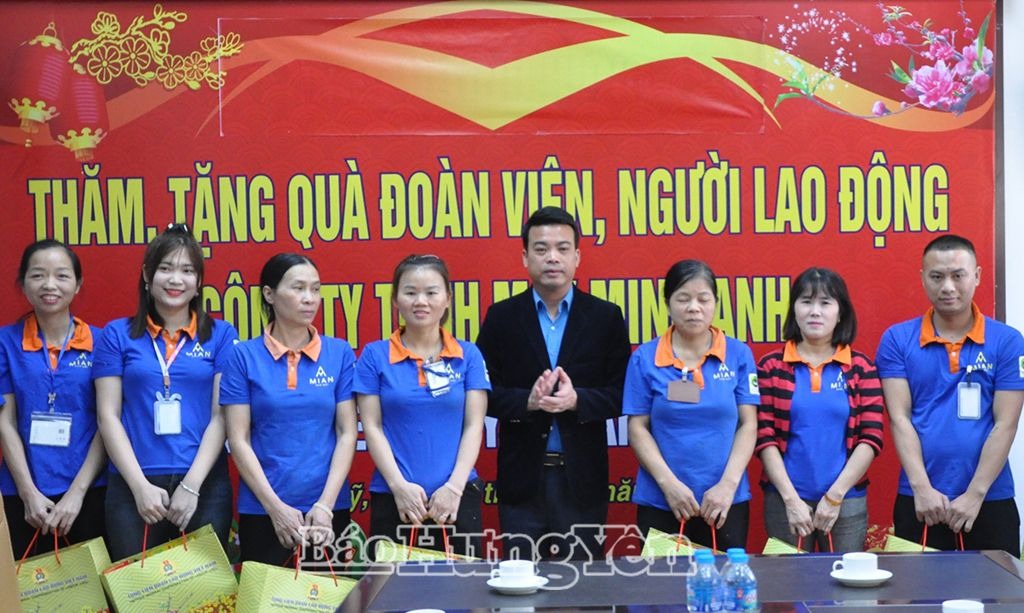 Trao quà của Tổng Kiểm toán Nhà nước tặng đoàn viên, người lao động có hoàn cảnh khó khăn