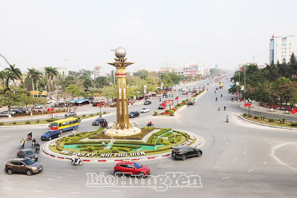 Vững bước dưới ngọn cờ vẻ vang của Ðảng