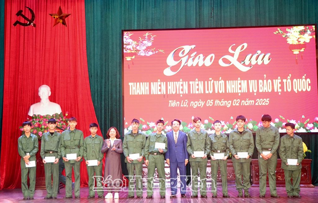 “Dân vận khéo” trong công tác tuyển quân