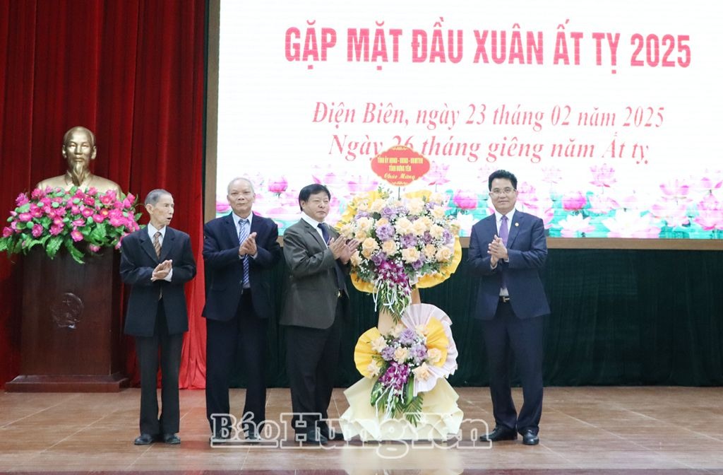 Hội đồng hương Hưng Yên tại tỉnh Điện Biên gặp mặt đầu Xuân