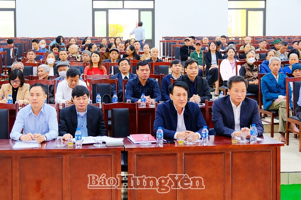 Đồng chí Bí thư Tỉnh ủy Nguyễn Hữu Nghĩa dự sinh hoạt Chi bộ thôn Yên Phú