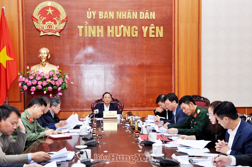 Đảng ủy UBND tỉnh và thành viên UBND tỉnh họp xem xét, cho ý kiến về một số nội dung quan trọng