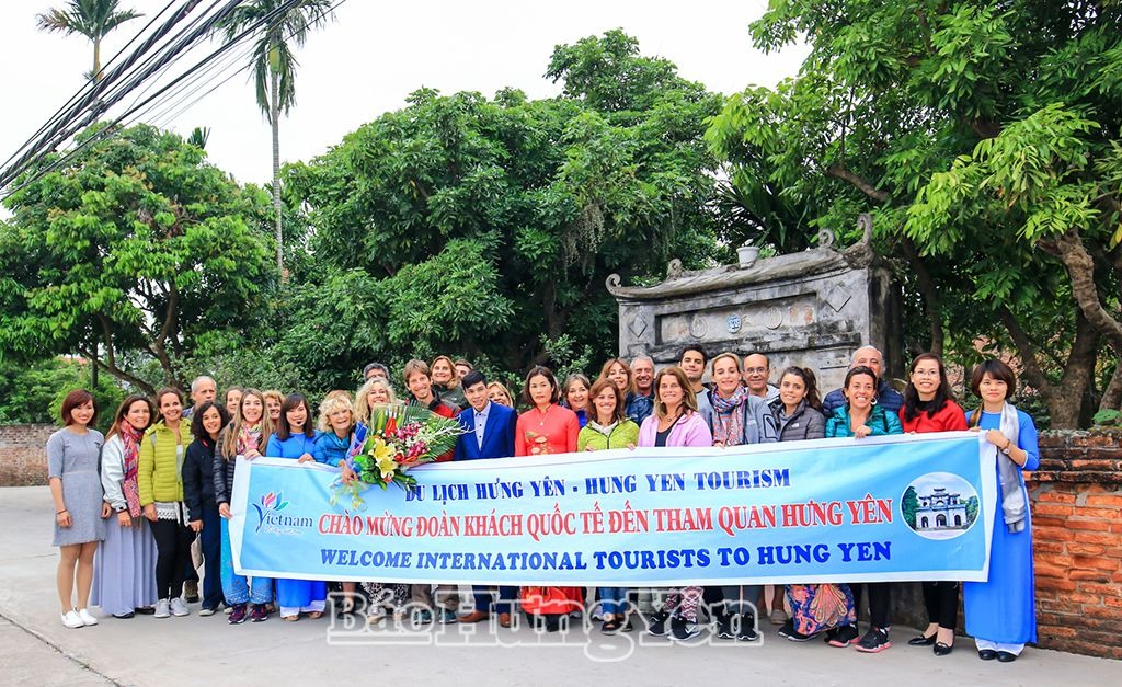 Phát triển du lịch gắn với công nghiệp văn hóa