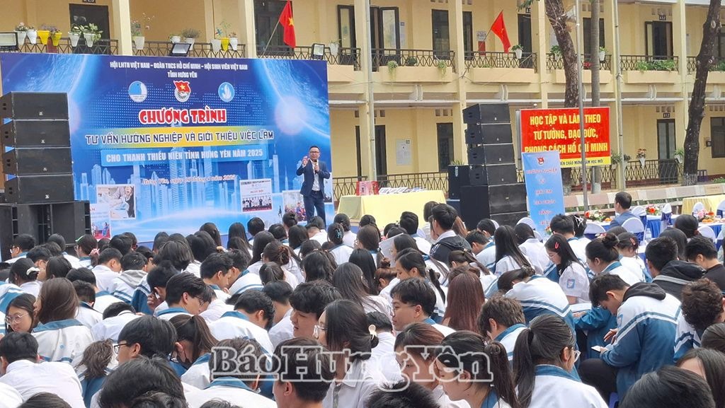 Tư vấn hướng nghiệp và giới thiệu việc làm cho thanh, thiếu niên