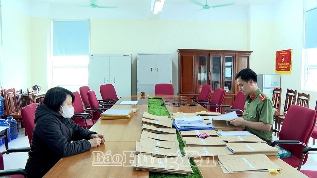 Khởi tố 7 bị can về tội mua bán trái phép hoá đơn