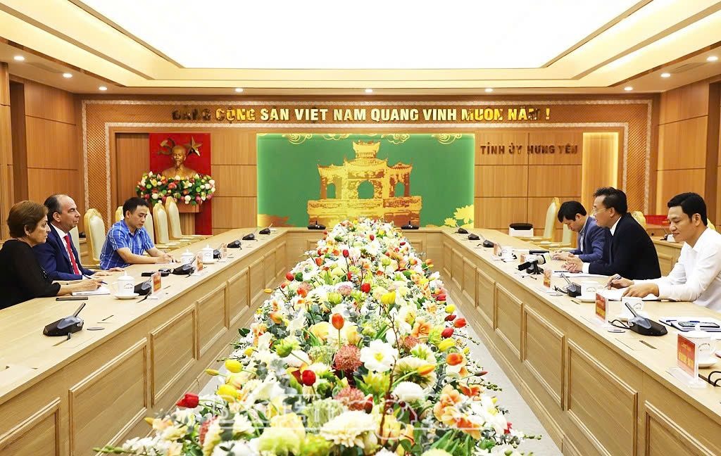 Bí thư Tỉnh ủy Nguyễn Hữu Nghĩa tiếp và làm việc với Đại sứ đặc mệnh toàn quyền Cộng hòa Cuba tại Việt Nam Rogelio Polanco Fuentes