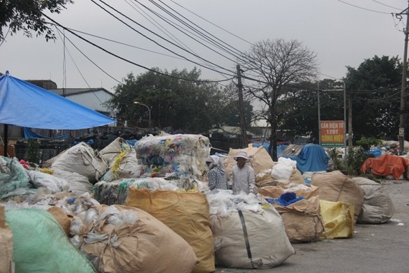 Thường trực Tỉnh ủy yêu cầu kiên quyết xử lý dứt điểm ô nhiễm môi trường tại 4 làng nghề trước 30/9/2025