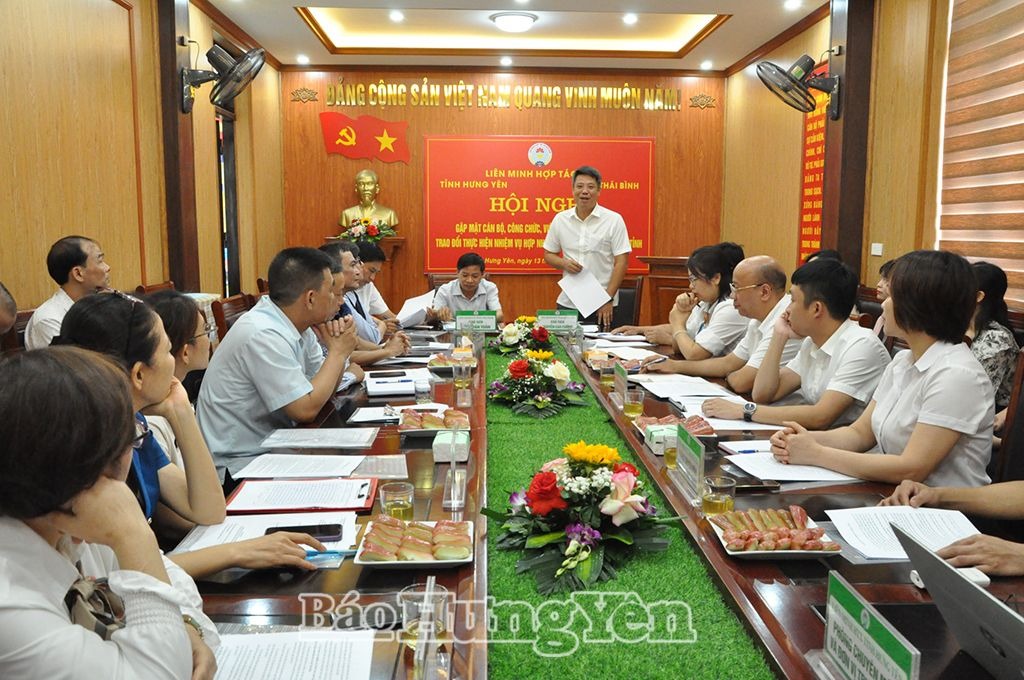 Họp bàn thực hiện nhiệm vụ sắp xếp, hợp nhất Liên minh Hợp tác xã 2 tỉnh Thái Bình và Hưng Yên