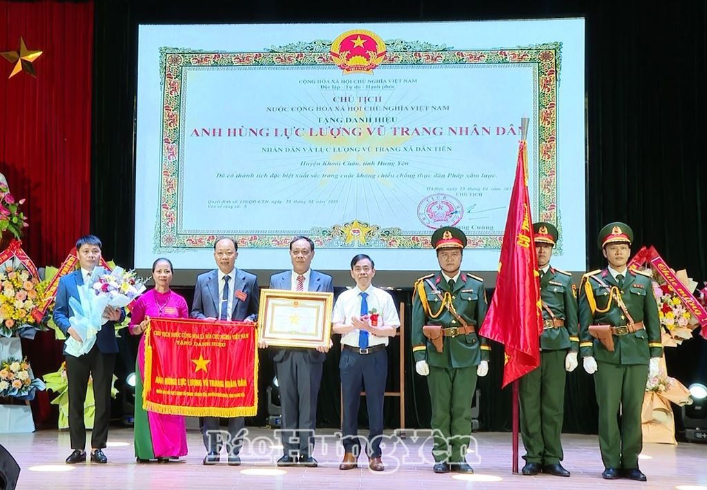 Xã Dân Tiến đón nhận danh hiệu Anh hùng Lực lượng vũ trang nhân dân