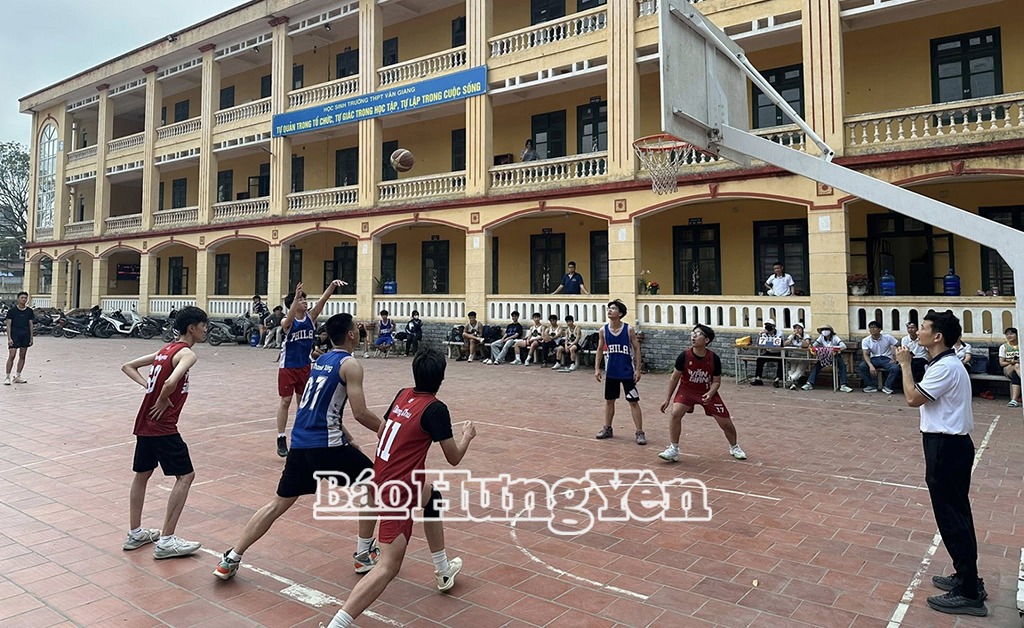 Xây dựng văn hóa học đường