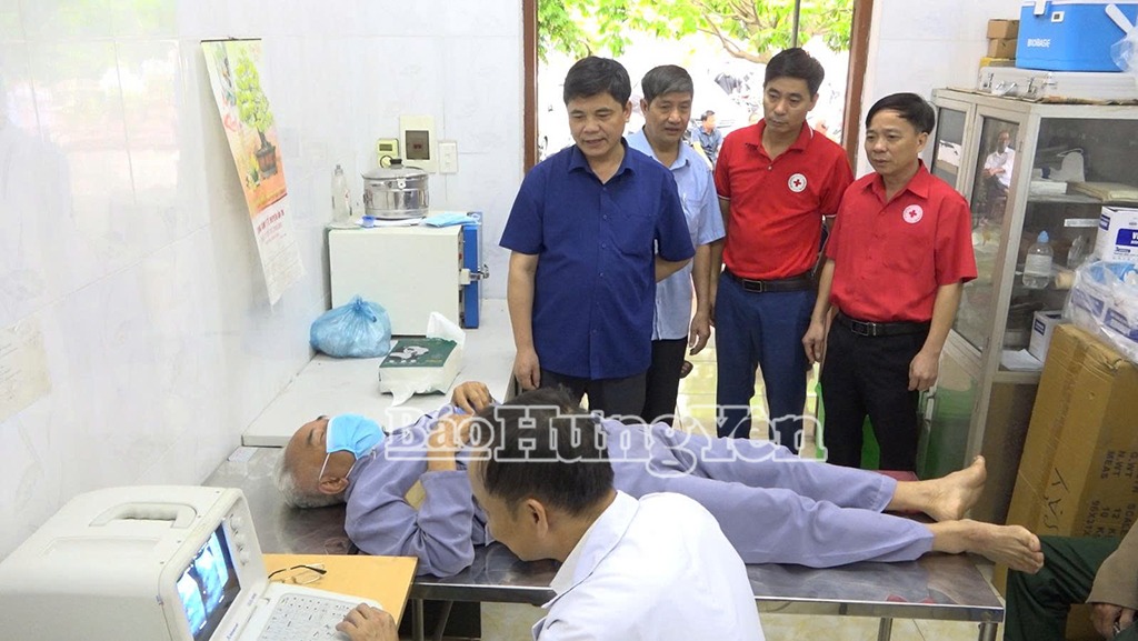 Khám bệnh, tư vấn sức khoẻ, cấp thuốc miễn phí cho 340 đối tượng nạn nhân chất độc da cam