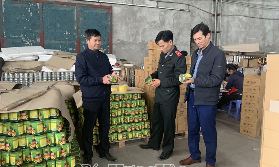 Hưng Yên mở đợt cao điểm tuyên truyền việc chấp hành các quy định về an toàn thực phẩm