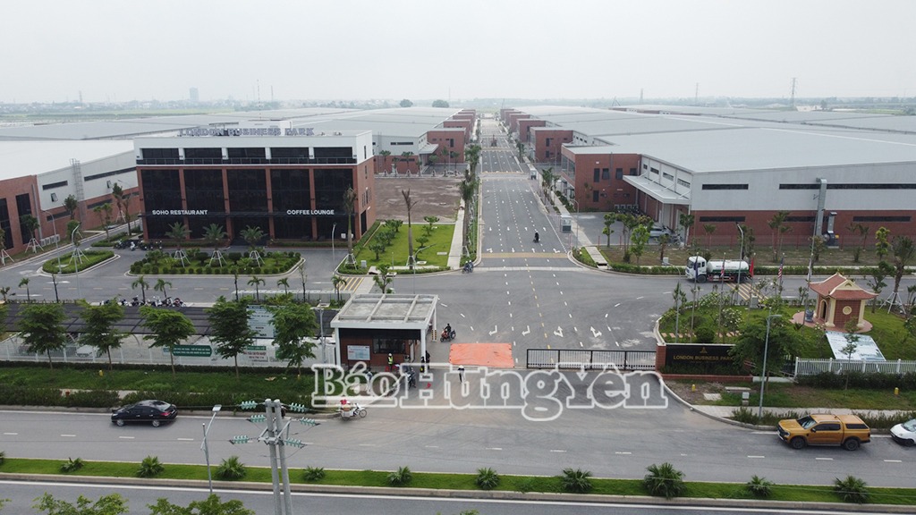 Bài 4:  Sức mạnh từ hai cực phát triển công nghiệp năng động