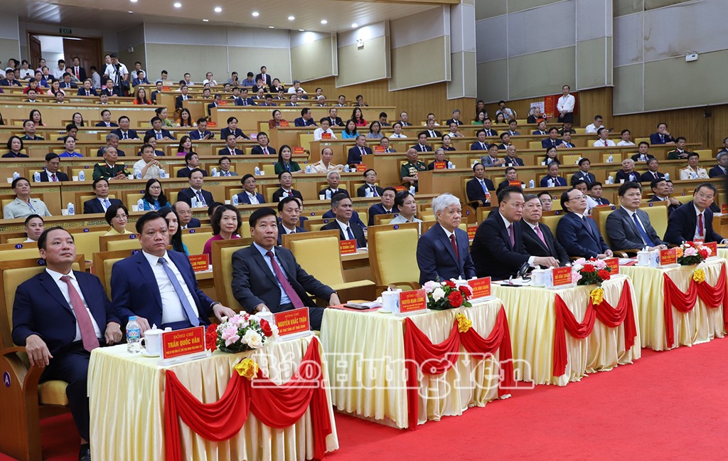 Công bố nghị quyết, quyết định của trung ương, địa phương về sắp xếp đơn vị hành chính cấp tỉnh, cấp xã và kết thúc hoạt động cấp huyện ở Hưng Yên