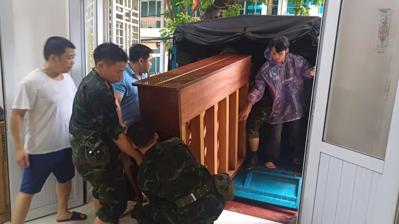 Hỗ trợ kịp thời cho người dân tại vùng ngập sâu