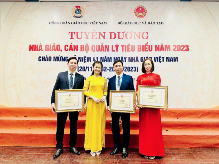 Nhà giáo tiêu biểu toàn quốc