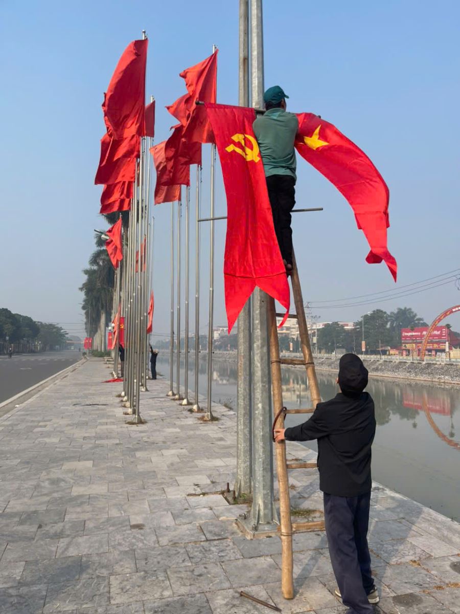 Hưng Yên rực rỡ cờ hoa chào mừng Đại hội đại biểu toàn quốc lần thứ XIV của Đảng