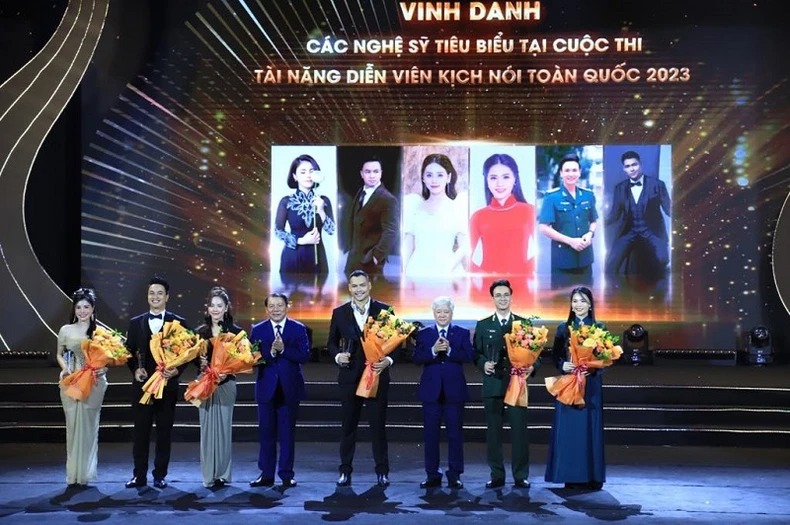 Vinh danh nghệ sĩ tiêu biểu và sách văn học nổi bật năm 2023