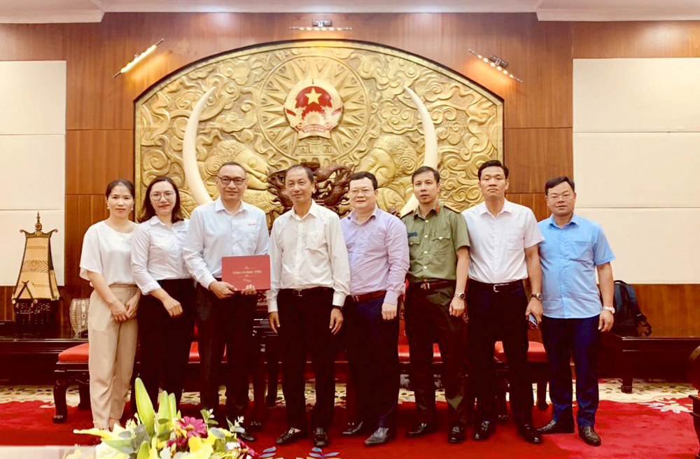 Phó Chủ tịch UBND tỉnh Nguyễn Hùng Nam làm việc với Tổ chức World Vision