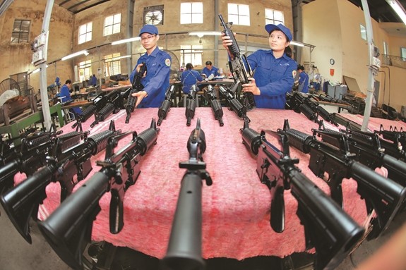 Phát triển công nghiệp quốc phòng hiện đại, lưỡng dụng
