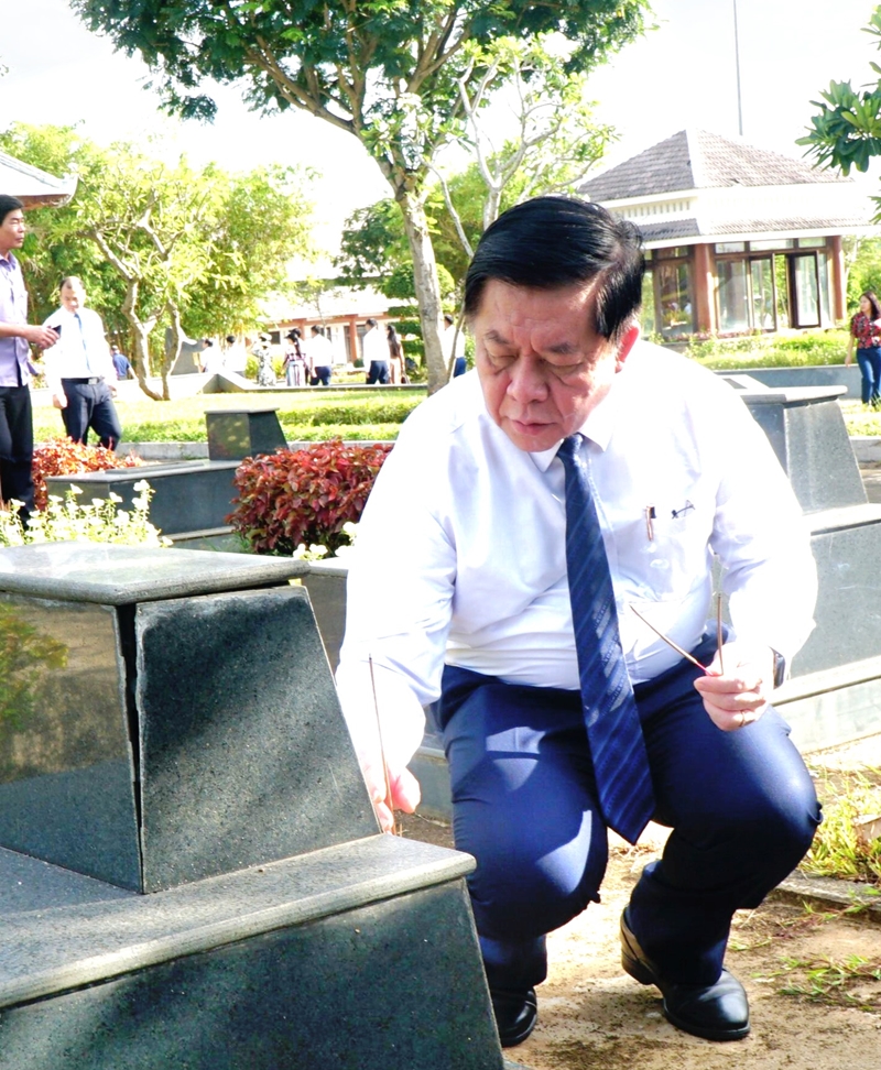 Nguyện tiếp tục phát huy truyền thống vẻ vang hơn 90 năm hình thành và phát triển của ngành Tuyên giáo