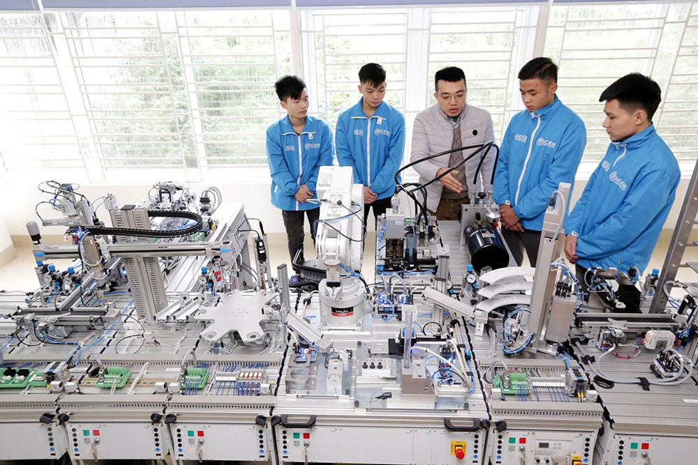 Đổi mới, phát triển giáo dục nghề nghiệp đáp ứng yêu cầu công nghiệp hóa, hiện đại hóa đất nước trong tình hình mới