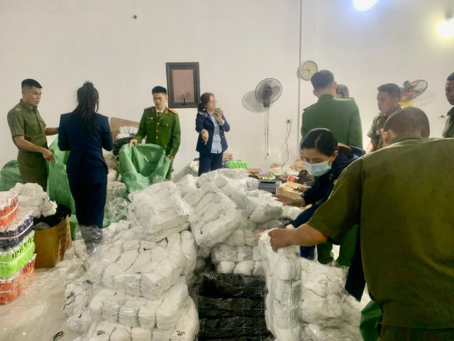 Cao điểm chống hàng giả: Siết chặt kiểm tra, xử lý nghiêm vi phạm trên cả nước