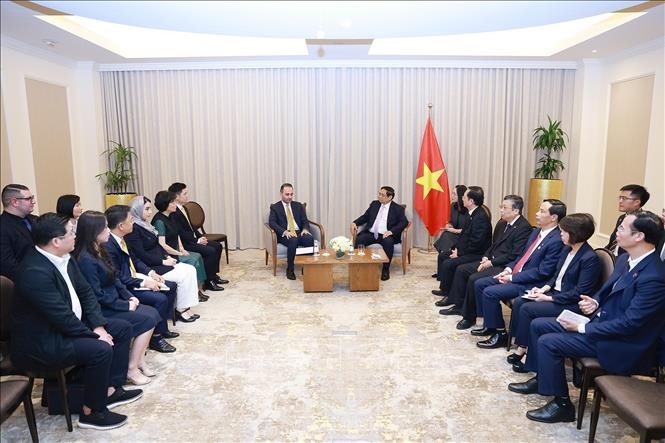 Thủ tướng tiếp lãnh đạo các doanh nghiệp, tổ chức tài chính hàng đầu Qatar