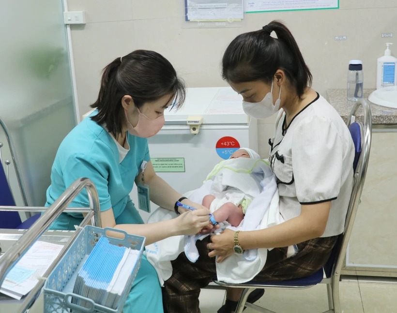 Bộ Y tế: Khẩn trương phân bổ, vận chuyển vaccine phòng sởi tới các tỉnh