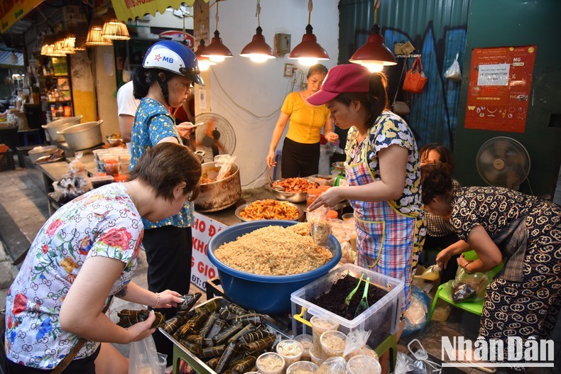 Tìm hướng đi cho chợ truyền thống