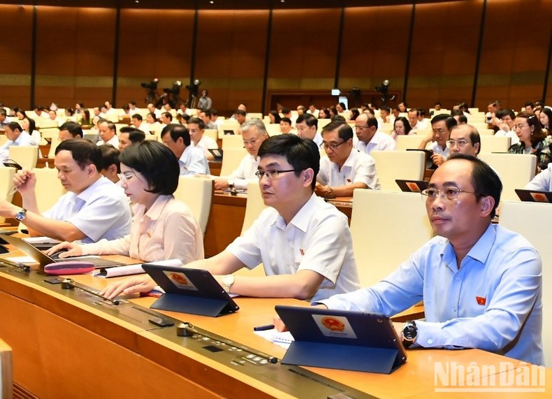 Quản lý chặt chẽ, bảo đảm thị trường bất động sản phát triển ổn định, lành mạnh