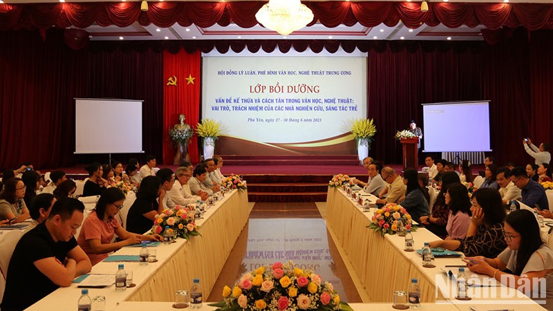 Kế thừa và cách tân trong văn học-nghệ thuật: Vai trò, trách nhiệm của các nhà nghiên cứu, sáng tác trẻ