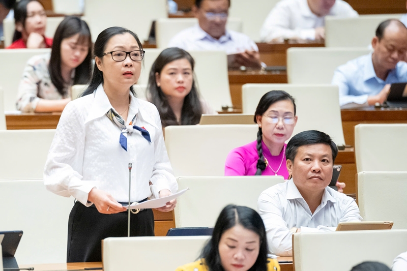 Nâng cao chất lượng đào tạo và năng lực đội ngũ giáo viên