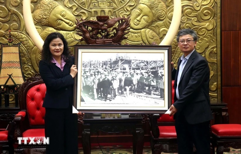 Đoàn TTXVN làm việc với tỉnh Hưng Yên về công tác phối hợp thông tin