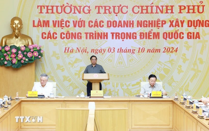 Thủ tướng nêu 6 nhiệm vụ để gỡ vướng mắc, thúc đẩy phát triển hạ tầng chiến lược