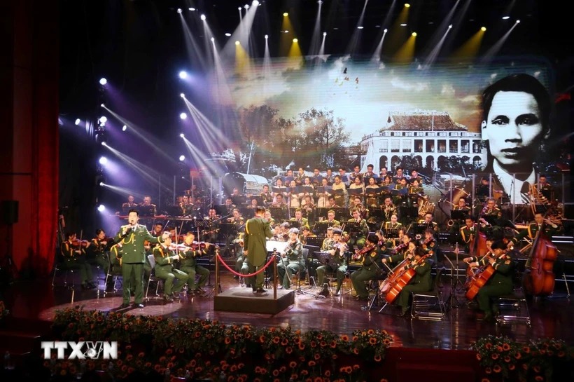 Chương trình nghệ thuật đặc biệt giao hưởng thính phòng “Bài ca Thống nhất”