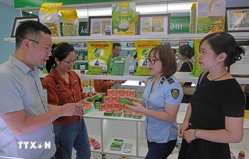 Thành lập Tổ công tác về cao điểm đấu tranh ngăn chặn buôn lậu, hàng giả