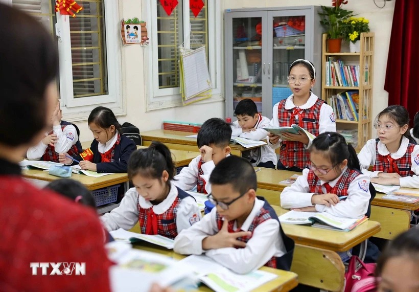 Đẩy mạnh phổ cập giáo dục, phân luồng học sinh trong giáo dục phổ thông