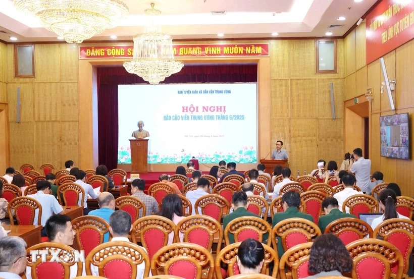 Xử lý nghiêm tổ chức, cá nhân bảo kê cho buôn lậu, gian lận thương mại, hàng giả