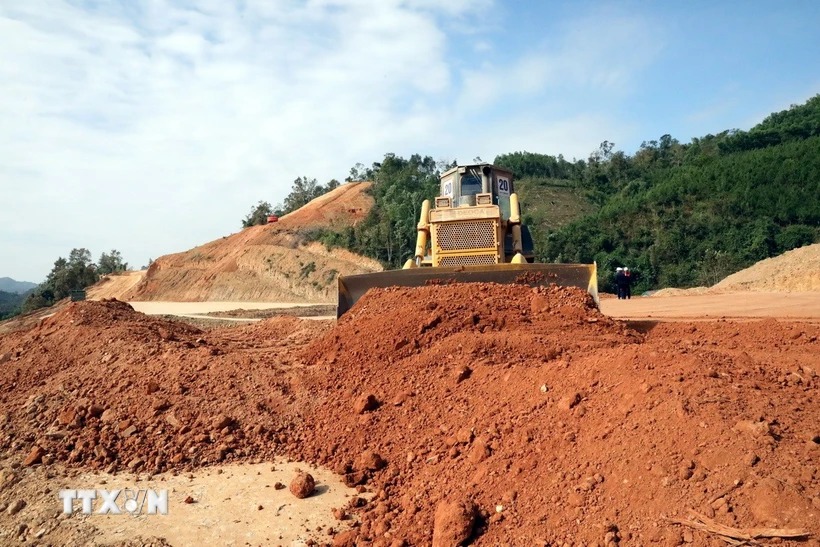 Giải ngân vốn đầu tư công tăng tốc trong 5 tháng đầu năm 2025