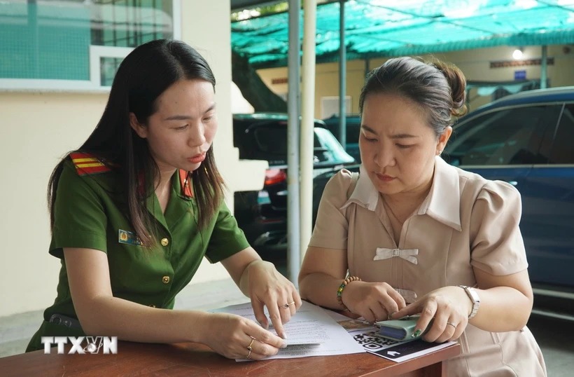 Tăng năng lực tiếp nhận, xử lý hồ sơ cấp đổi giấy phép lái xe